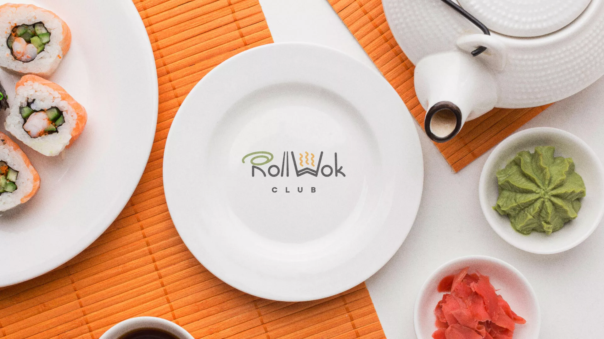 Разработка логотипа и фирменного стиля в Нижних Сергах для суши-бара «Roll Wok Club» Разработка логотипа и фирменного стиля в Нижних Сергах для суши-бара «Roll Wok Club»